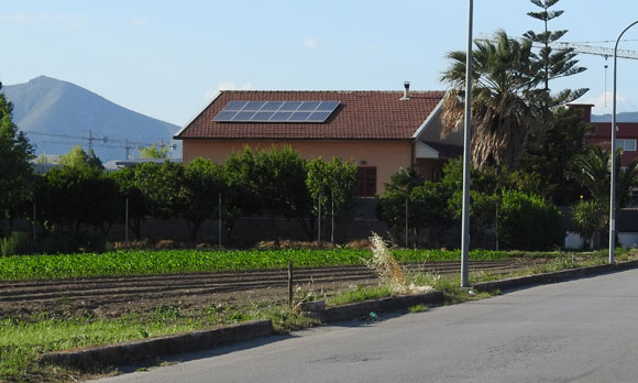 Impianto fotovoltaico ©