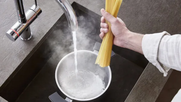 acqua bollente a 110°C