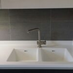 top cucina in corian con lavello integrato