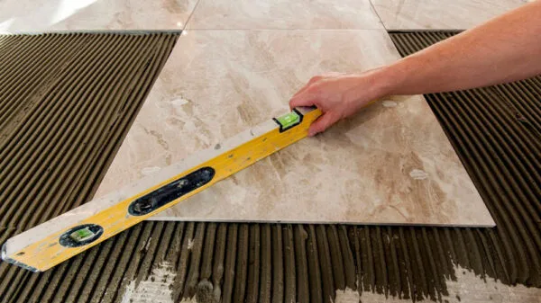 piastrelle in gres effetto travertino