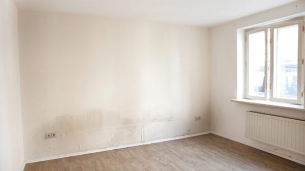 casa con muffa sulle pareti