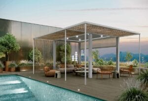 tettoia davanti a una piscina