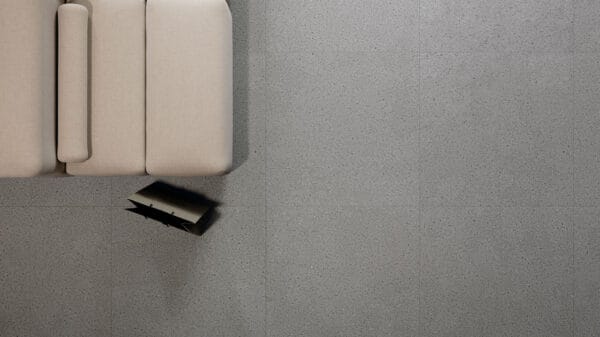 pavimento con piastrelle di grande formato