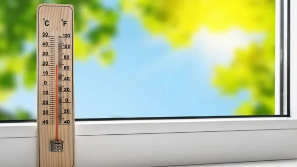 termometro su finestra