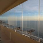 terrazzo chiuso con vetri scorrevoli