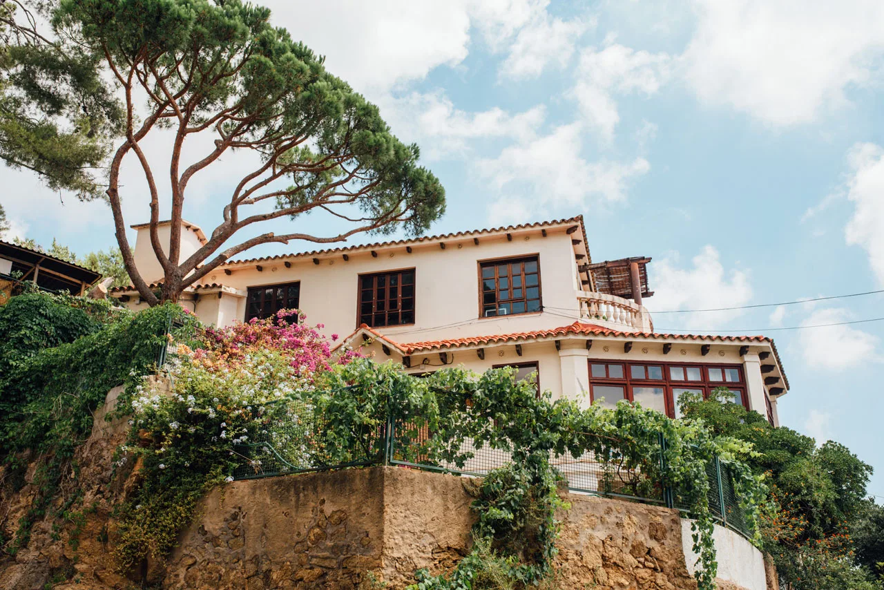 scorcio di villa nel verde